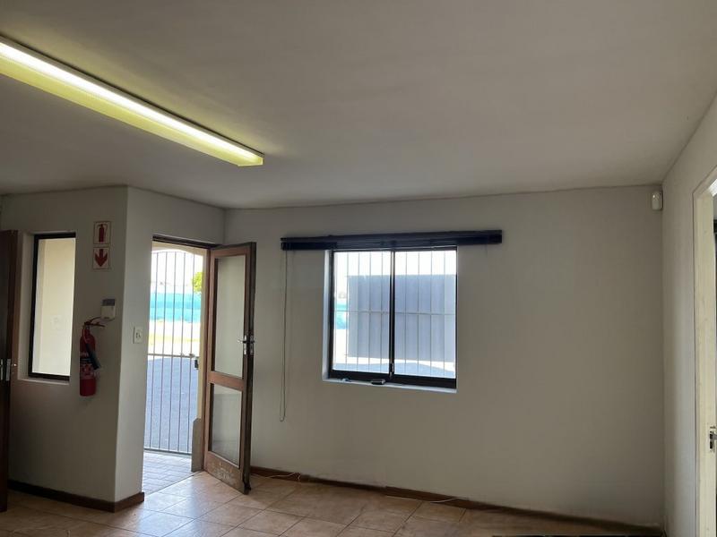 To Let Commercial Property for Rent in Montague Gardens Western Cape